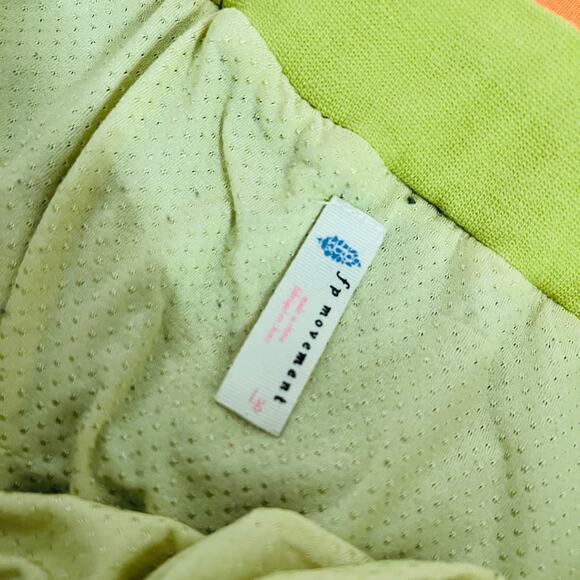 FP Free People Movement Shorts Athletic Snap Side Green - L - Picture 4 of 5